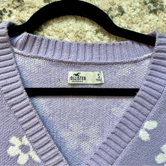 🔥Floral Hollister Cardigan - Picture 9 of 10